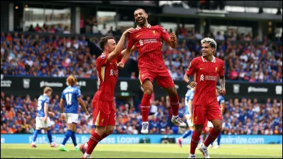 Quel est le nom du stade de Liverpool ?