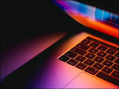 Lordinateur le plus puissant peut gérer _____ de ce que le cerveau humain pourrait faire sil était un ordinateur. (Complète la phrase)