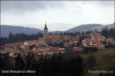 Pour finir, je vous emmène à Saint-Romain-les-Atheux. Commune de l'aire d'attarction Stéphanoise, elle se situe dans le département ...