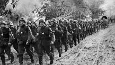 En quel mois lAllemagne envahit-elle la Pologne ?