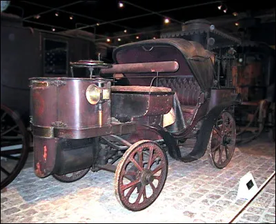 Les premières voitures ne roulaient pas vite.