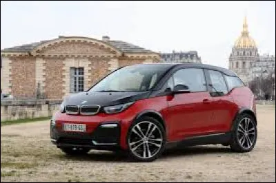 Cette voiture électrique est une ...