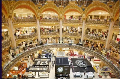 Quel est ce centre commercial ?