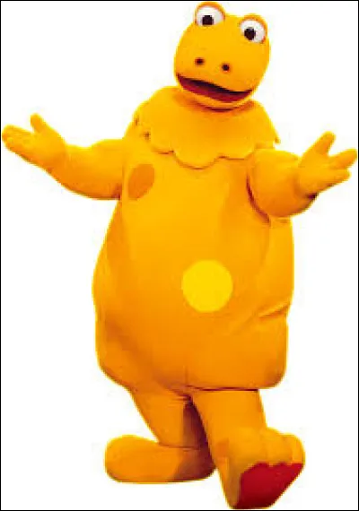 Émission de jeunesse, ''L'Île aux enfants'' fut diffusée de 1974 à 1982. En 1977, arrive un nouveau personnage, Hyppolyte, cousin de Casimir. De quelle couleur est-il ?