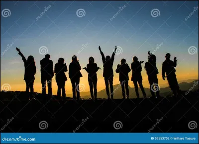 Aimes-tu être entouré de plusieurs personnes ?