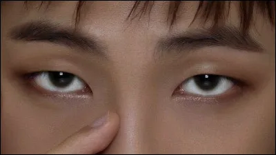 Ce regard appartient à :