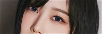 Ces yeux appartiennent à :