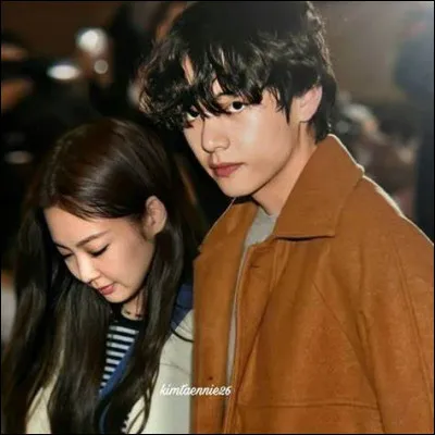 Sa voix doit être :