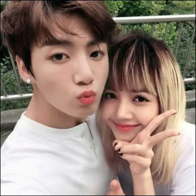 Choisis une idole fille :