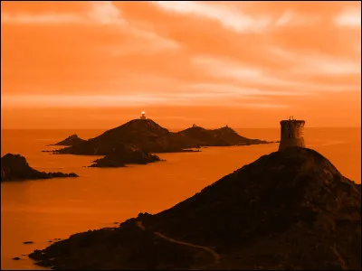 Quel est le surnom de la Corse ?