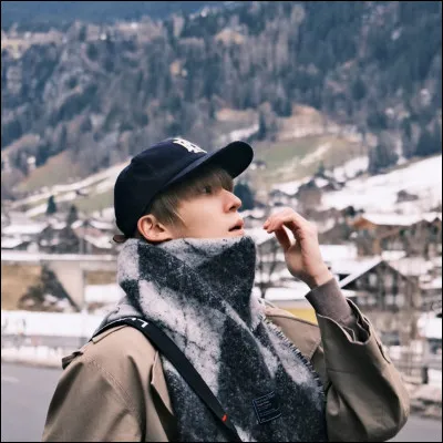 4 - Yunho !
Cette fois je ne dis pas le groupe ! A vous de deviner !