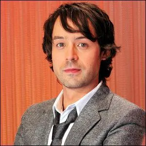 Yann Barths. Dans quelle mission de Canal + peut apercevoir, ce jeune journaliste ?