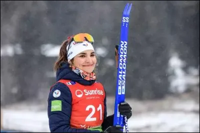 Faisons fi pour une fois des références étrangères, voici une athlète française de renom... et de prénom, qu'elle porte aussi facilement qu'une paire de ski ! Lequel ?