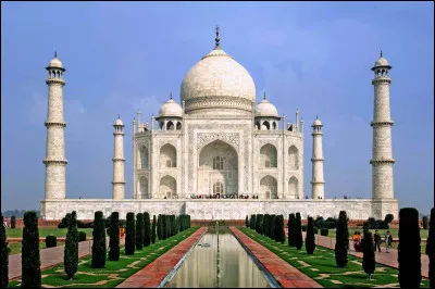 Dans quel pays le Taj Mahal se trouve-t-il ?
