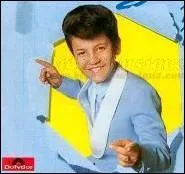 Qui est ce jeune chanteur ?