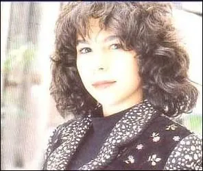 Qui est cette jeune chanteuse ?