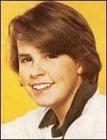 Qui est ce jeune chanteur ?