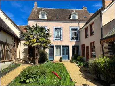 Sous quel nom est connu le Musée, situé à Illiers-Combray, consacré à Marcel Proust et à ses uvres ?