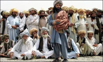 Qui sont ses membres du peuple fondateur de l'Afghanistan, des musulmans sunnites montagnards ?