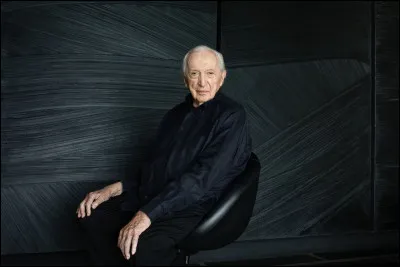 Quelle ville, où il est né, abrite le musée consacré à Pierre Soulages ?
