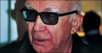 De quel héros Henri Vernes narre-t-il les aventures dans plus de deux cents romans ?