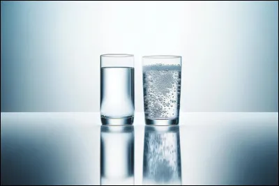 Et donc, avec le mot "water", on peut former le groupe de mot "two bottles of water". Quelle est la signification de ce groupe de mot ?