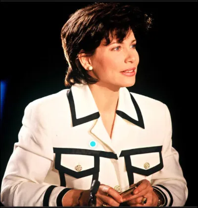 En 1995, la journaliste Anne Sinclair donne naissance à un fils dont le père est Patrick Poivre d'Arvor.