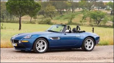 Ce petit cabriolet est un ...