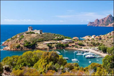 Comment s'appellent les habitants d'Ajaccio ?