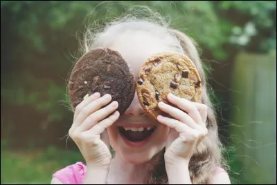 C'est bon d'être mariés, il y a de grosses satisfactions, sauf peut-être pour "la Femme du Pêcheur", demandez à Annie Cordy. À quelle heure doit-elle se lever pour suivre son mari ?