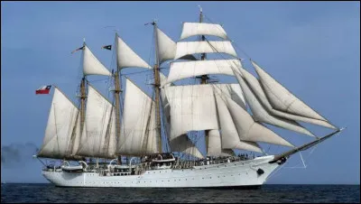 L'Esmeralda est un navire échoué au large d'Al-Hallaniyah en mai 1503. A qui appartenait-il ?