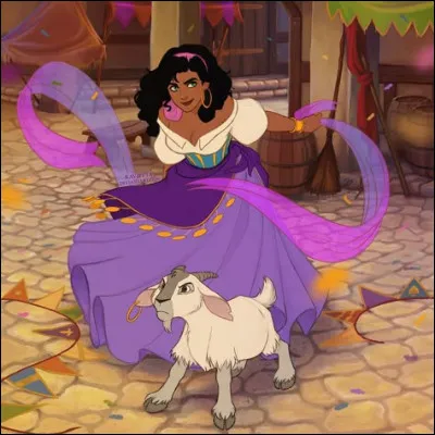 Comment s'appelle la chèvre domestique d'Esmeralda ?