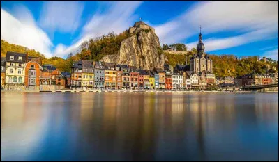 Quelles sont les couleurs du drapeau belge ?