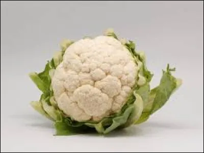 Comment se nomme la soupe à base de chou-fleur, de pommes de terre et de bouillon ?