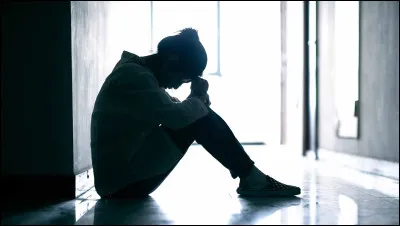 Bon, maintenant imaginons qu'une personne que tu apprécies a des problèmes pour quelque chose qu'il ou elle n'a pas fait.
Que fais-tu ?