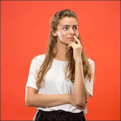 Finalement, elle te tournes le dos et repart avec ses amies. Lui cours-tu après pour qu'elle te pardonne ?