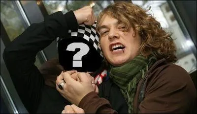 Qui Mx trangle-t-il ?