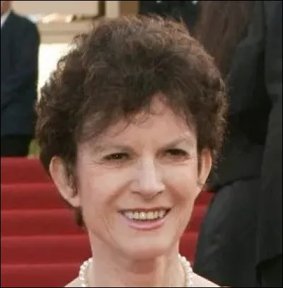 Quel mois est cruel pour Claude Courchay ?