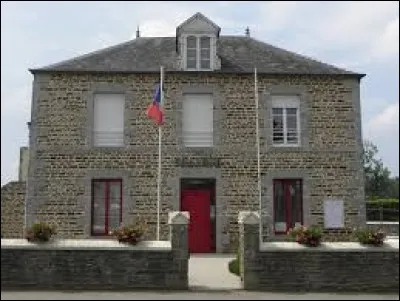 Nous sommes maintenant à Montanel. Ancienne commune de l'intercommunalité Mont-Saint-Michel-Normandie, elle se situe dans le département ...