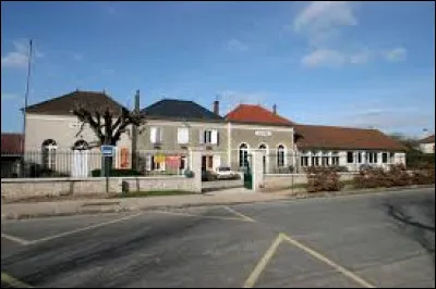 Village francilien, dans le Vexin français, Omerville se situe dans le département ...