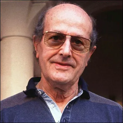 Quelle ville, où est né le cinéaste Manoel de Oliveira, se trouve sur le fleuve Douro ?