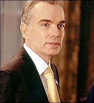 Qui interprte le Prsident des Etats-Unis, plutt goujat avec Natalie, en visite officielle en Angleterre ?