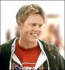 Le jeune Colin, qui estime que le traiteur du mariage est trs mauvais, dcide de partir aux USA pour Nol, persuad que... . ?