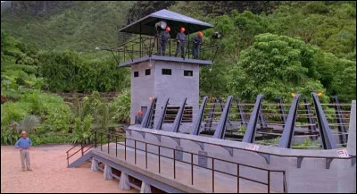 Qui a dit : "Monsieur Arnold ?" ?