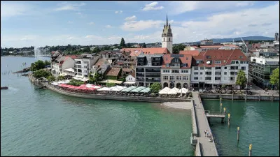 FRiedrichshafen est une ville ...