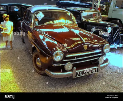 La FRégate était un modèle de voiture produit par ...