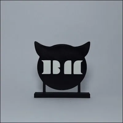 Ici, nous avons le logo...