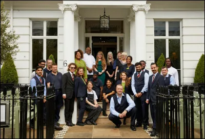 Le groupe compterait...