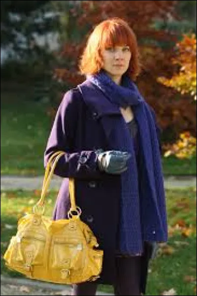 Chloé Saint-Laurent est la criminologue décalée et fantaisiste dans la série télévisée "Profilage".