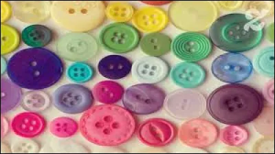 Un fibulanomiste collectionne les boutons.